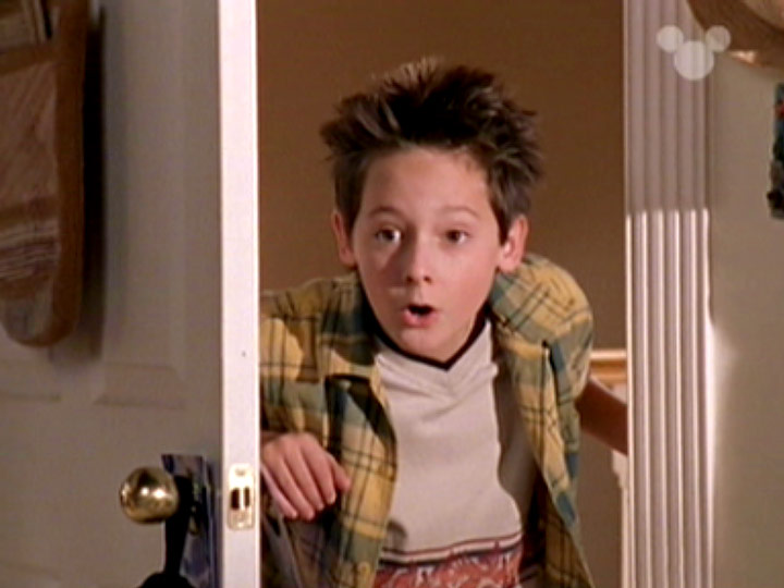 Jake Thomas in Lizzie McGuire, episode: Picture Day