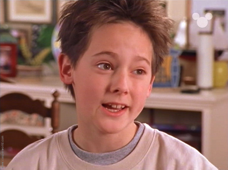 Jake Thomas in Lizzie McGuire, episode: Gordo and the Girl