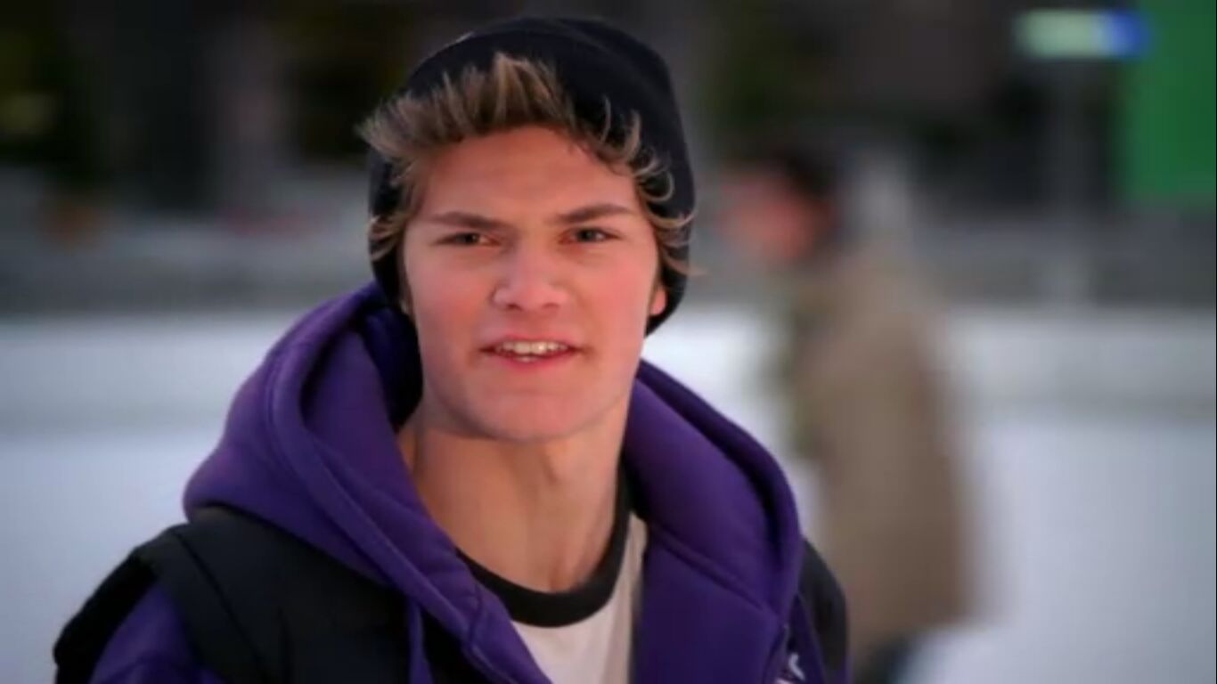 James Gaisford in Den Brother