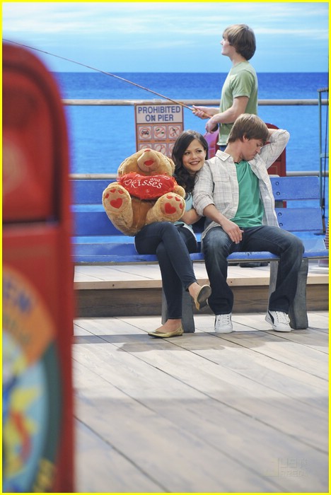 Jason Earles in Hannah Montana