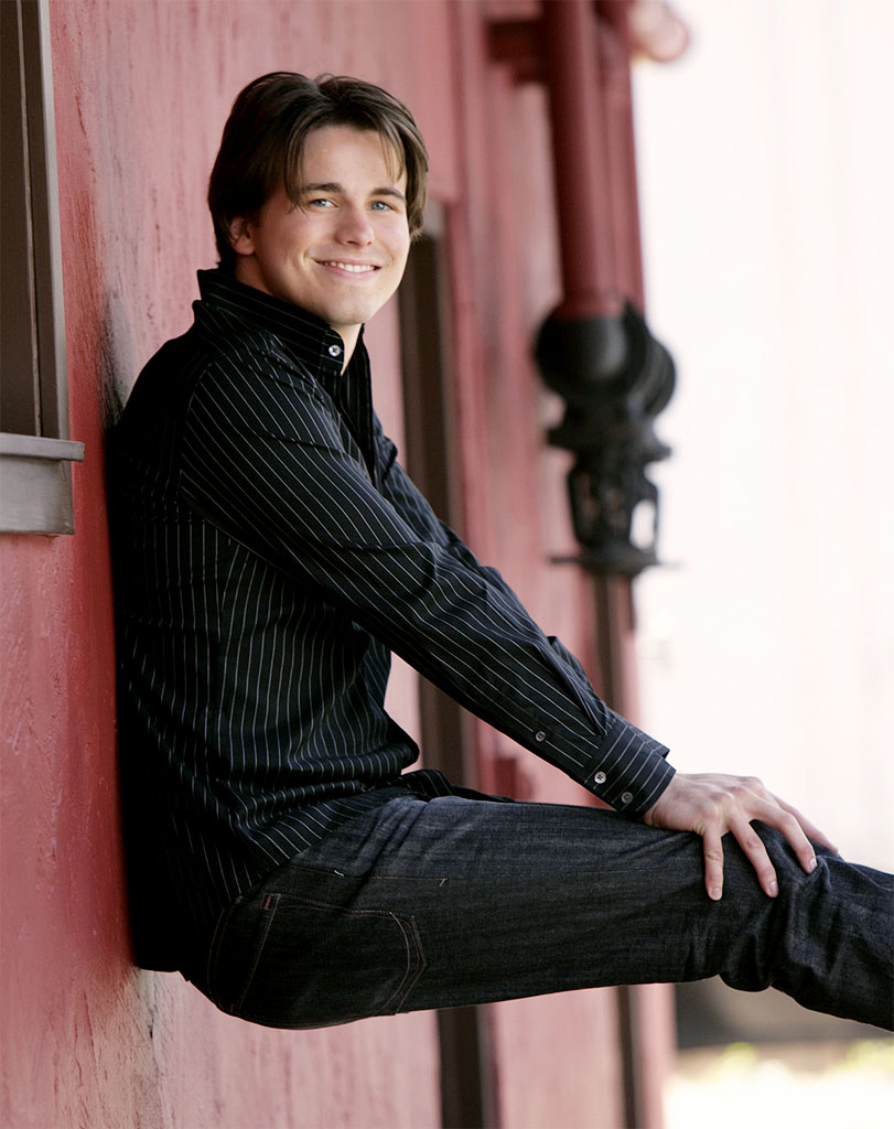 General photo of Jason Ritter