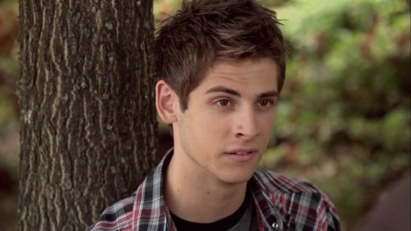 Jean-Luc Bilodeau in The Troop, episode: Tentacle Face