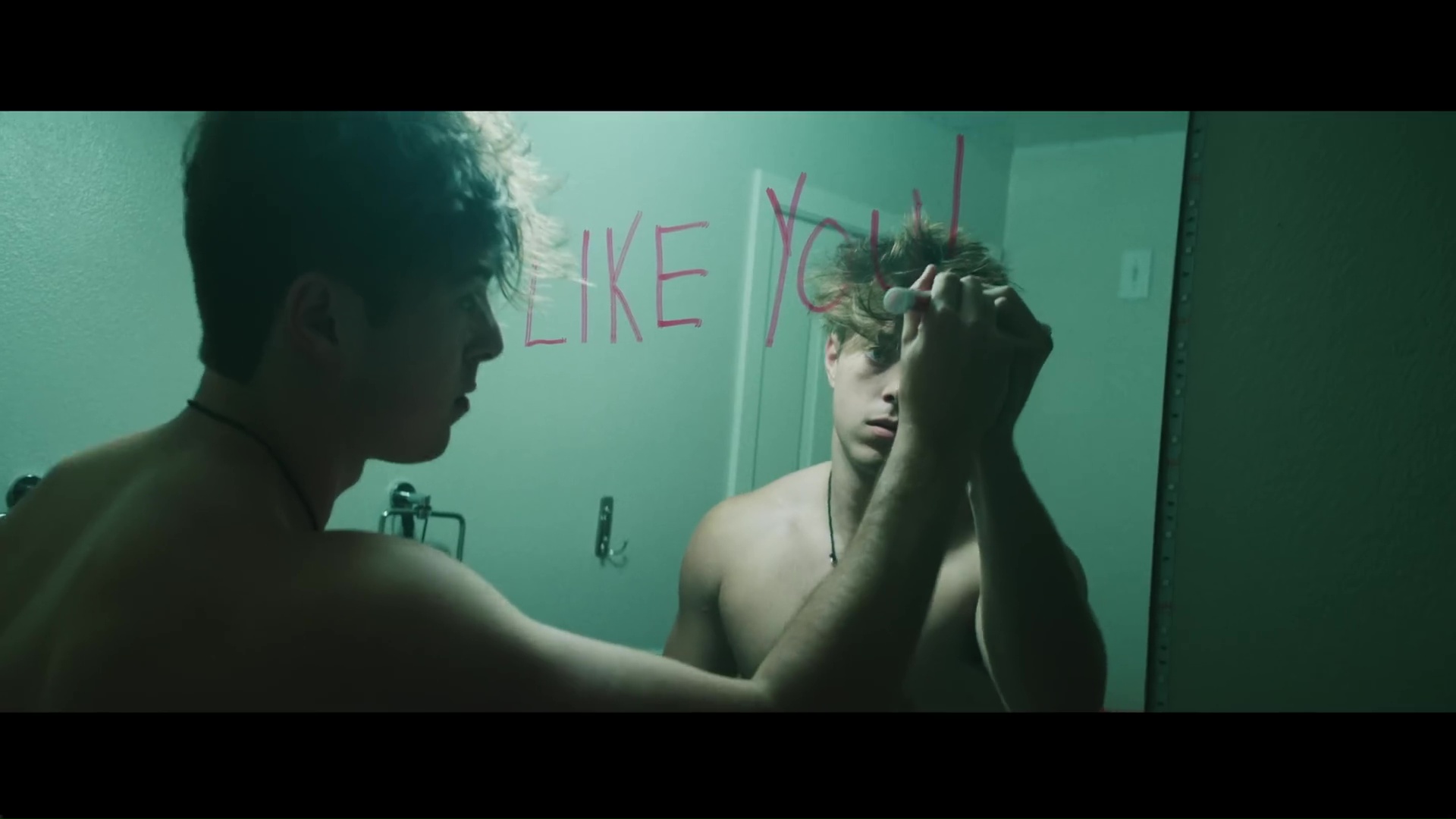 Jeremy Hutchins in Music Video: I Like You
