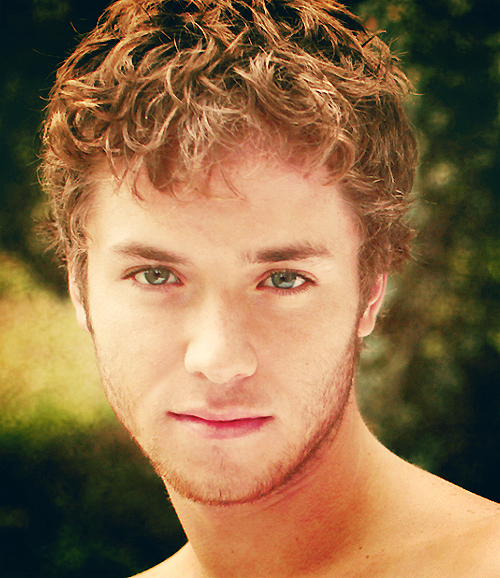 General photo of Jeremy Sumpter