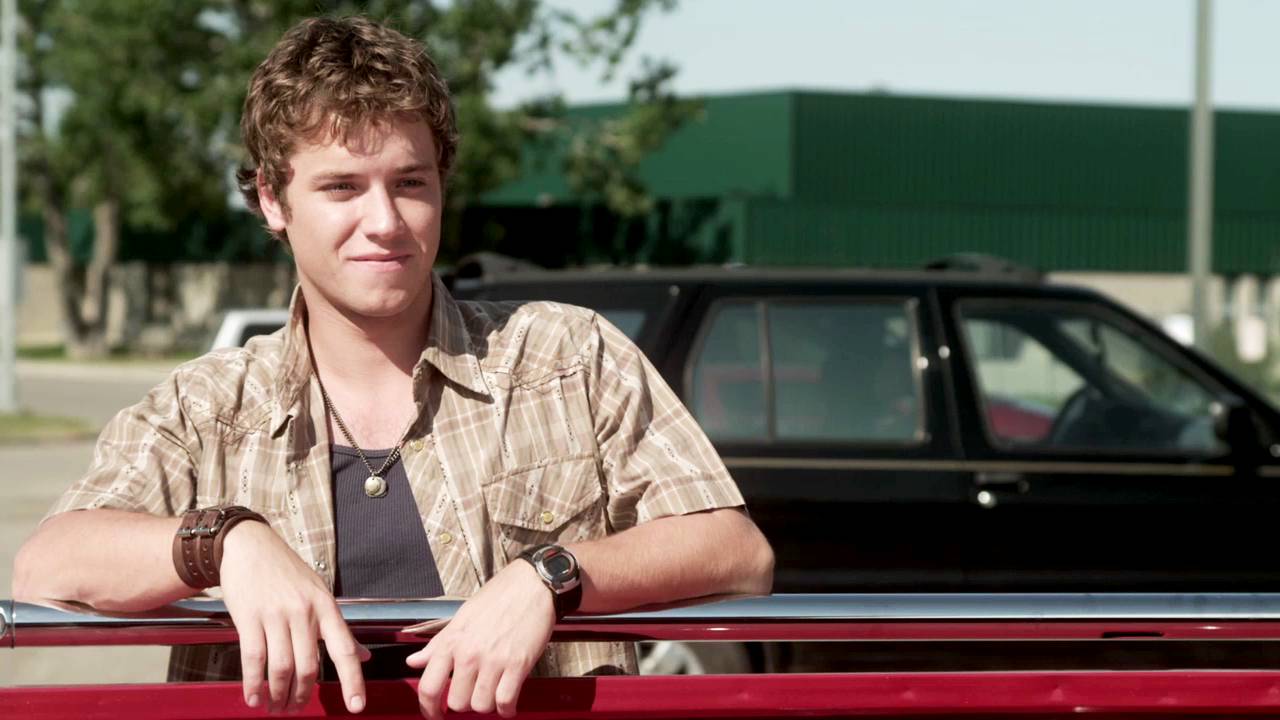 Jeremy Sumpter in Hiding