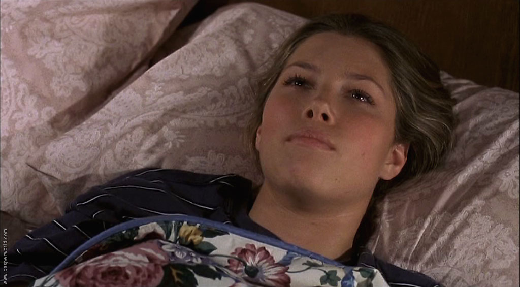 Jessica Biel in I'll Be Home for Christmas