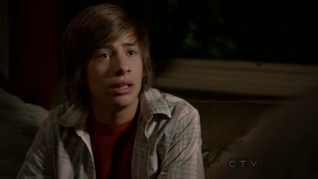 Jimmy Bennett in No Ordinary Family