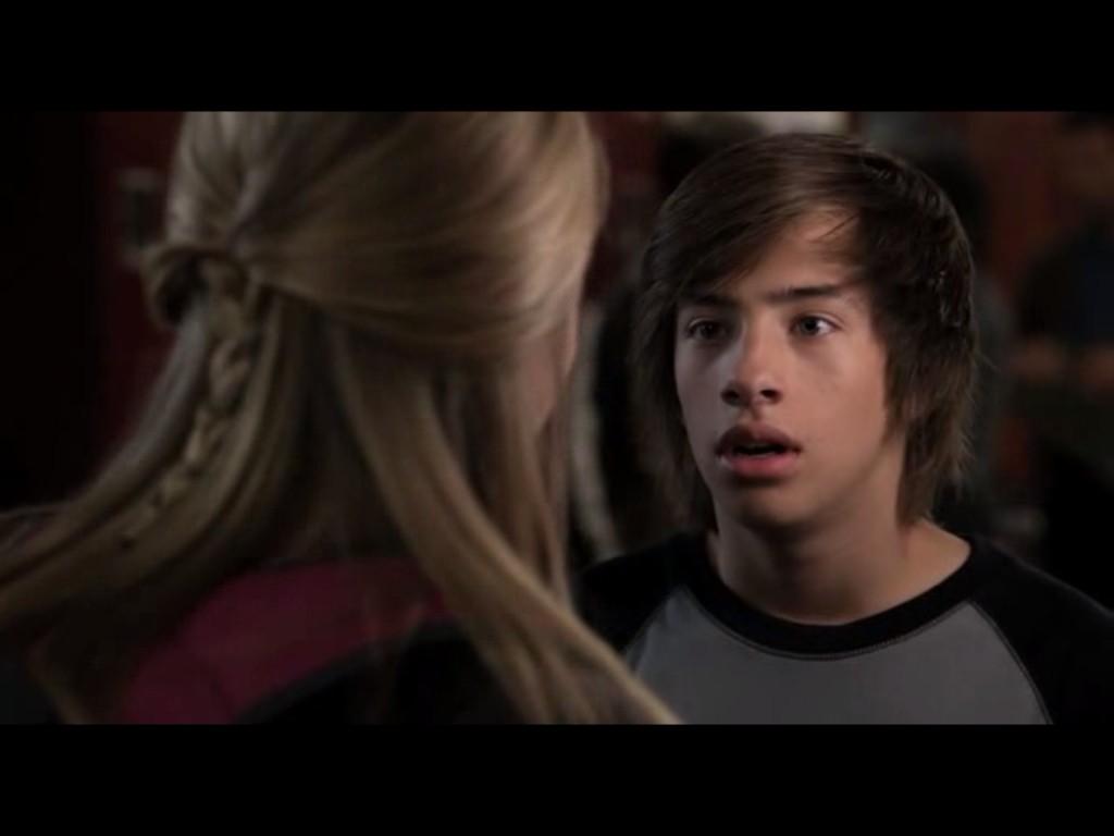 Jimmy Bennett in No Ordinary Family, episode: No Ordinary Friends