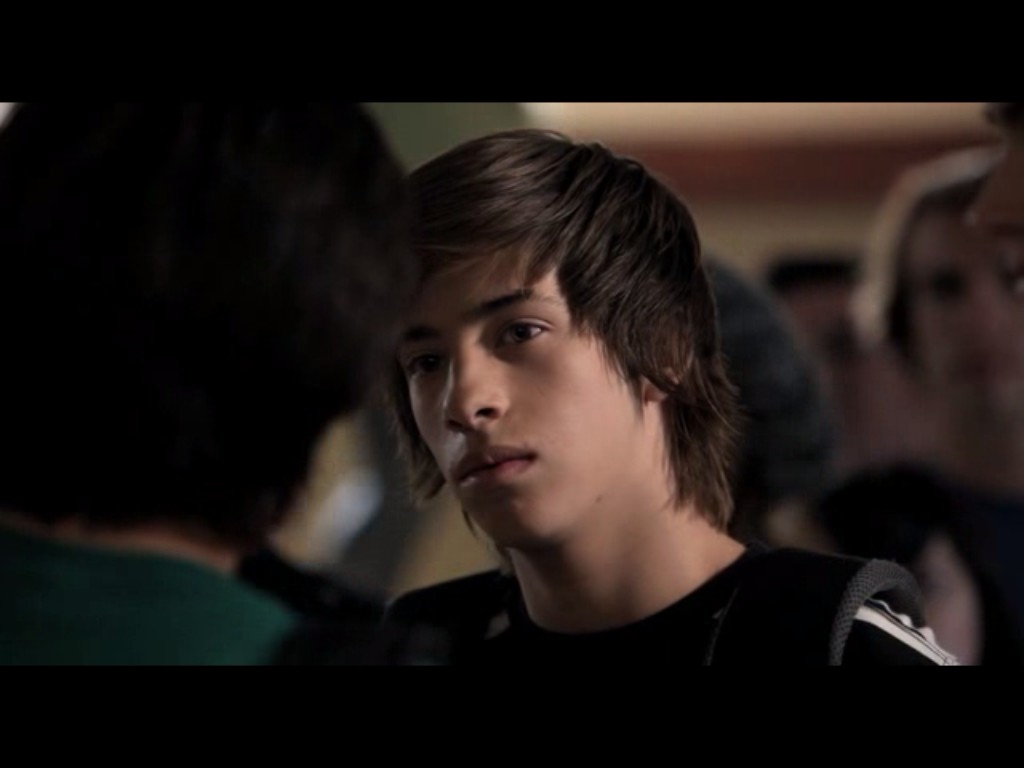 Jimmy Bennett in No Ordinary Family, episode: No Ordinary Friends
