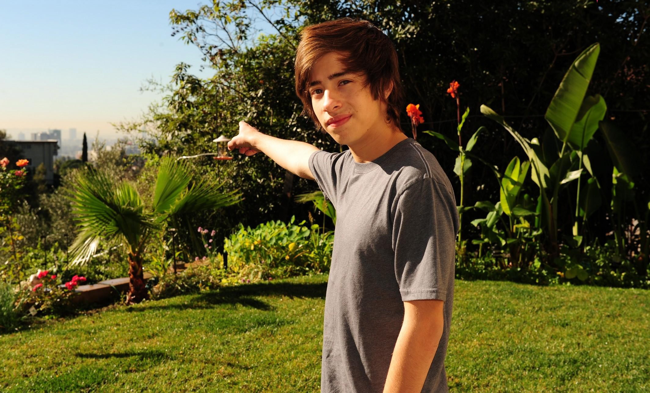 Jimmy Bennett. 