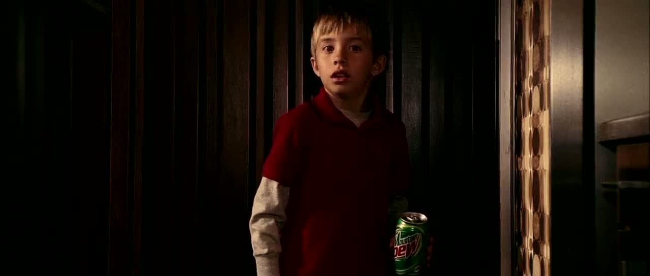 Jimmy Bennett in Hostage