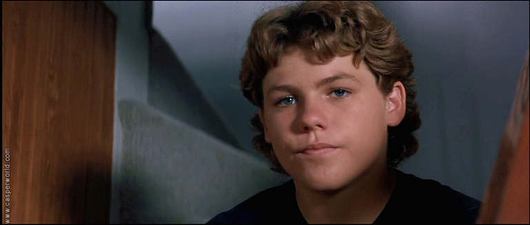 Jason James Richter in Free Willy 2: The Adventure Home