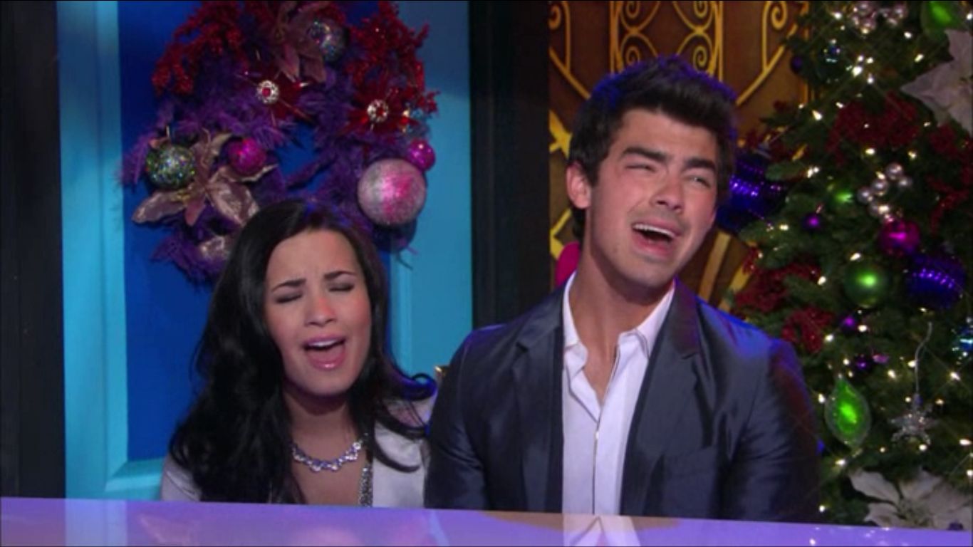 Joe Jonas in Sonny With A Chance, episode: A So Random! Holiday Special