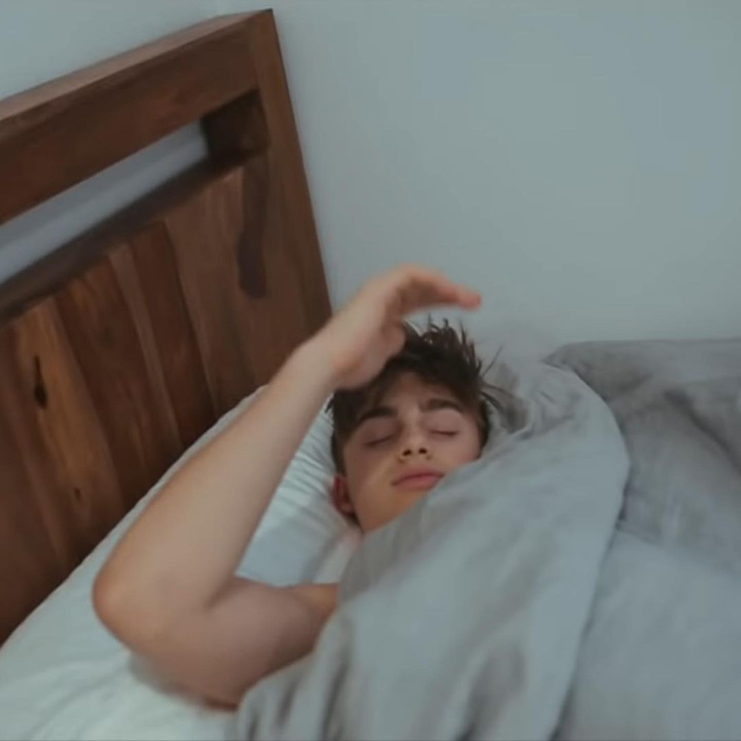 Johnny orlando blanket 2025