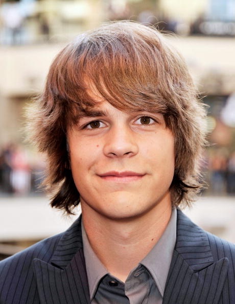 General photo of Johnny Simmons