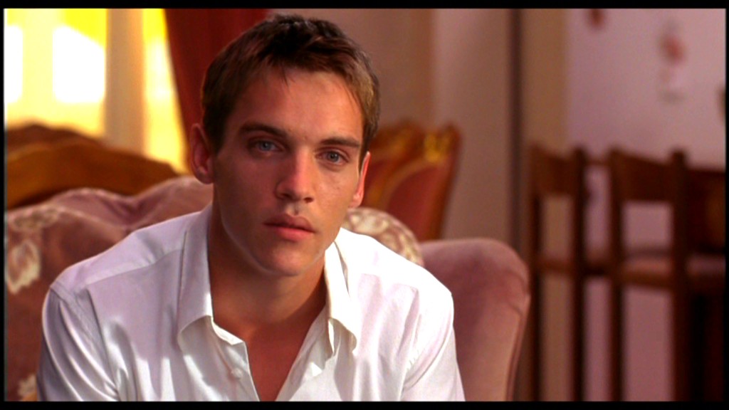 Jonathan Rhys Meyers in Bend It Like Beckham