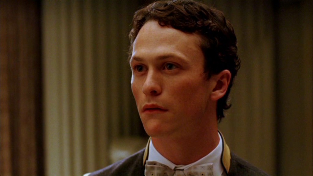 Jonathan Tucker in Criminal