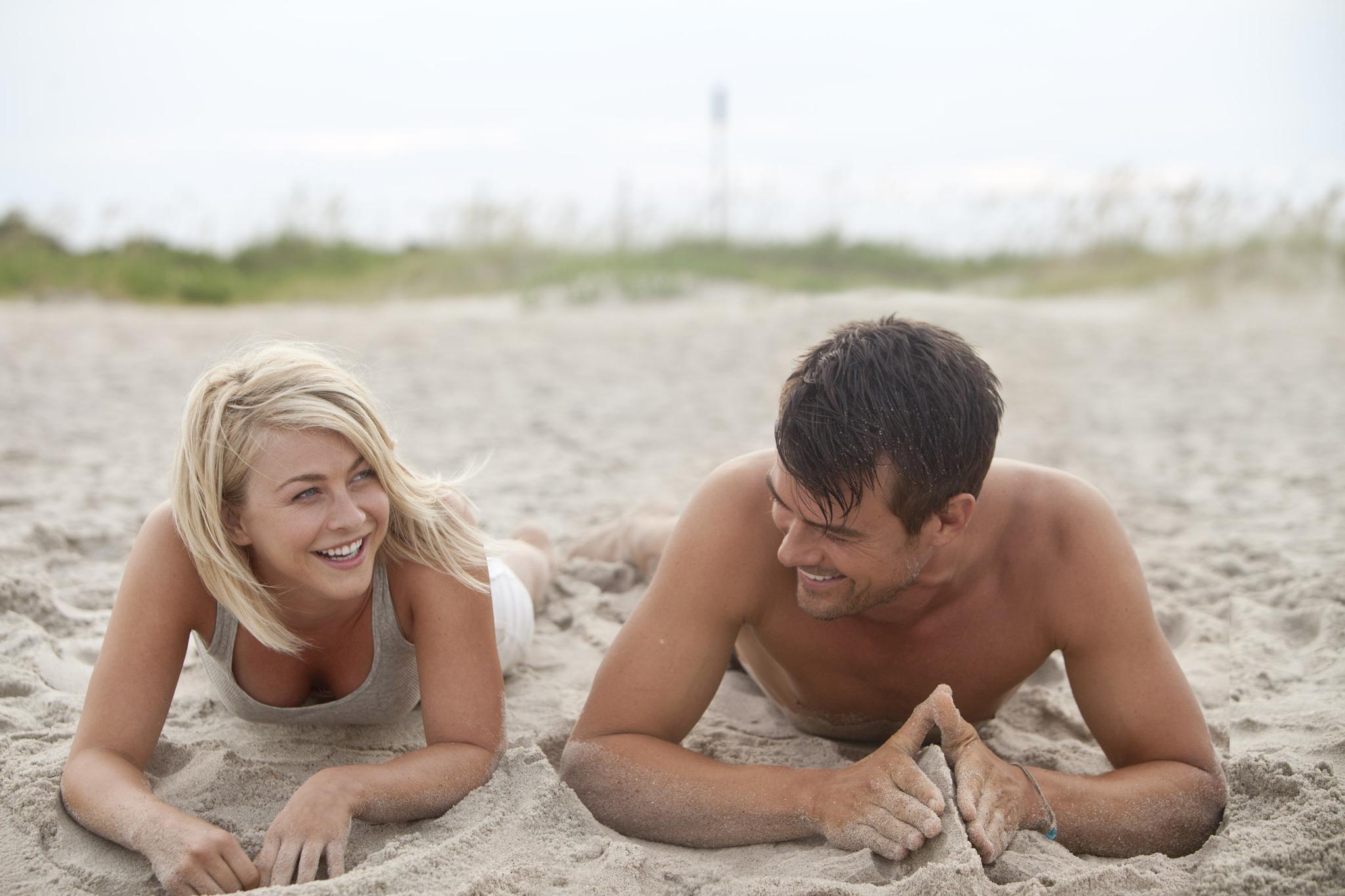 Julianne Hough in Safe Haven