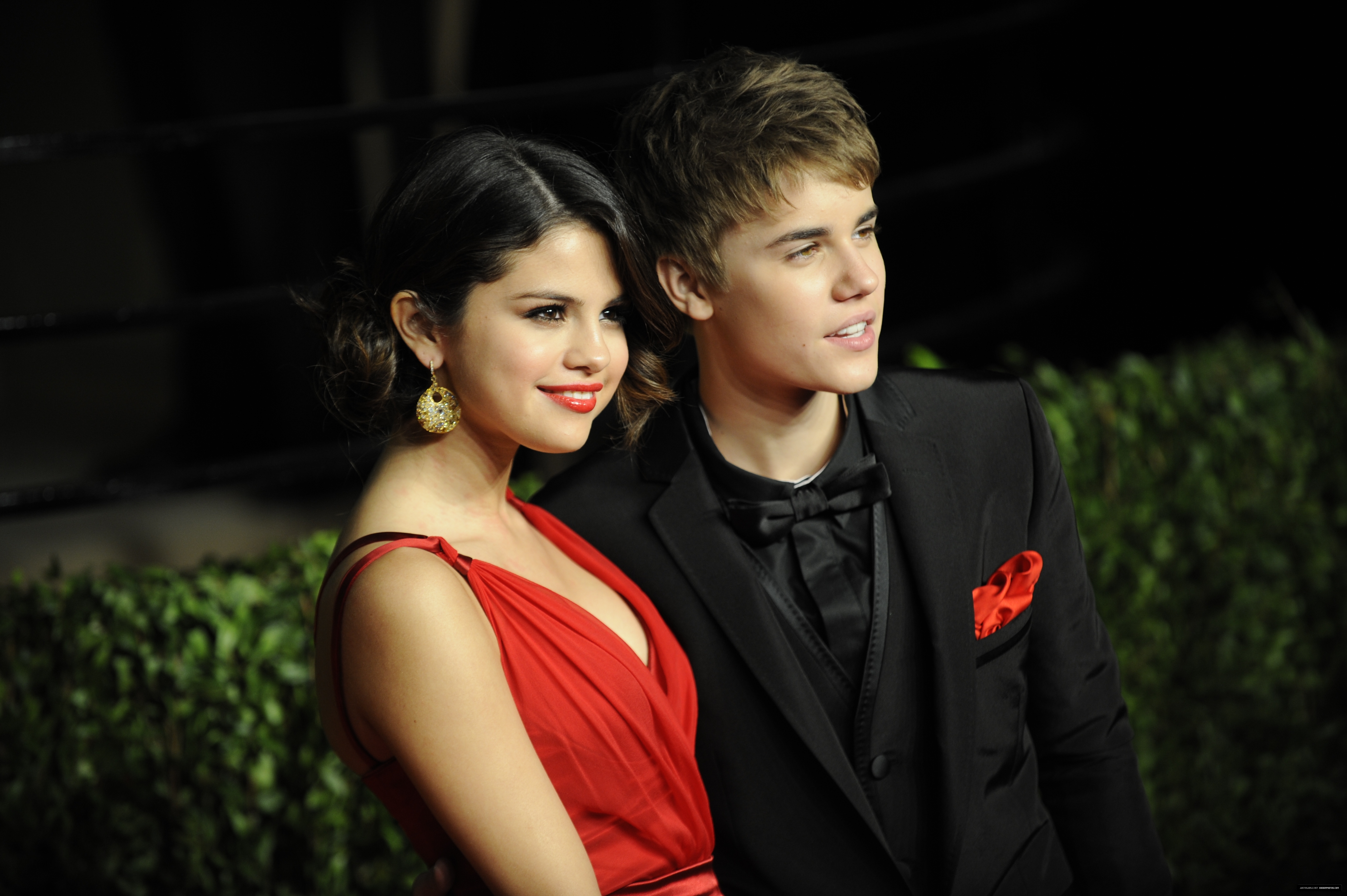 Бывший селены гомес. Selena Gomez and Justin Bieber. Джастина Бибера и Селены Гомес.