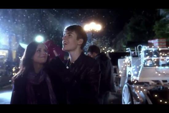 Justin Bieber in Music Video: Mistletoe
