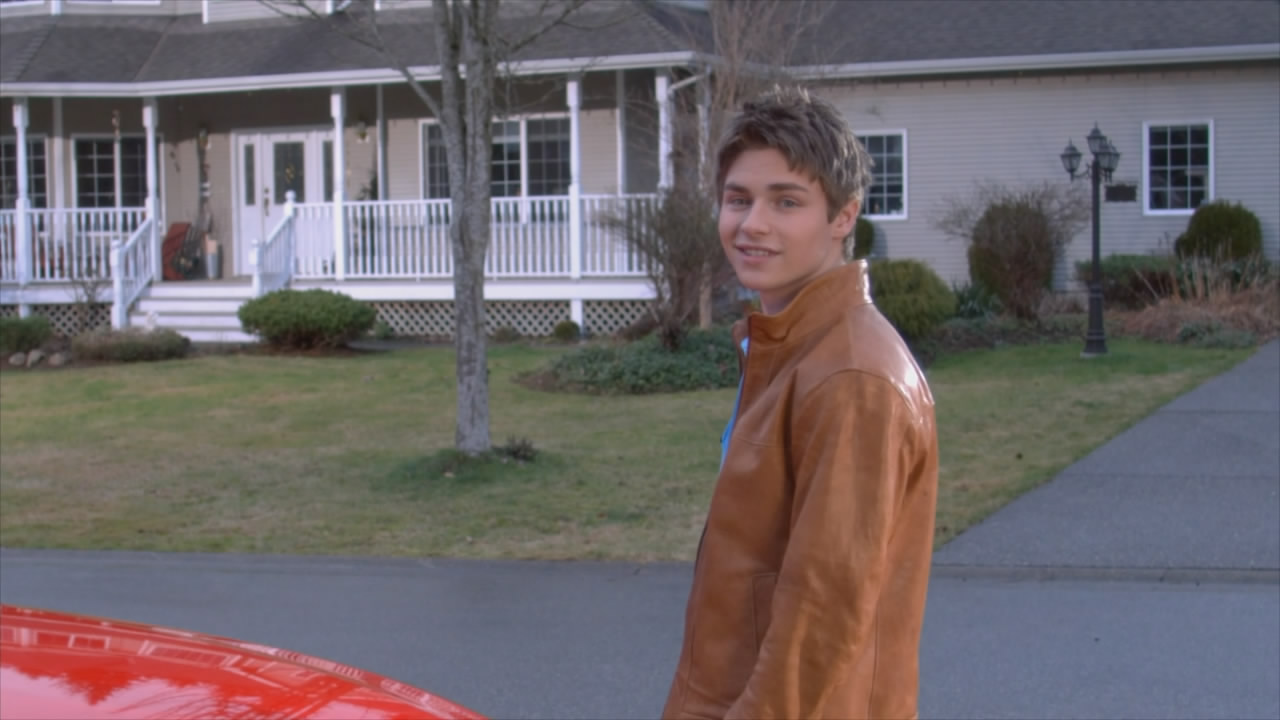 Keenan Tracey in 16 Wishes
