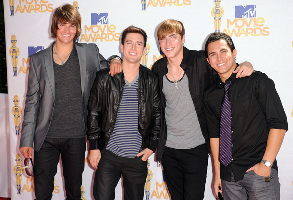 Kendall Schmidt in 2010 MTV Movie Awards