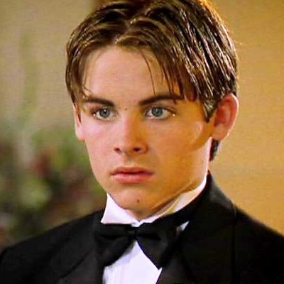 General photo of Kevin Zegers