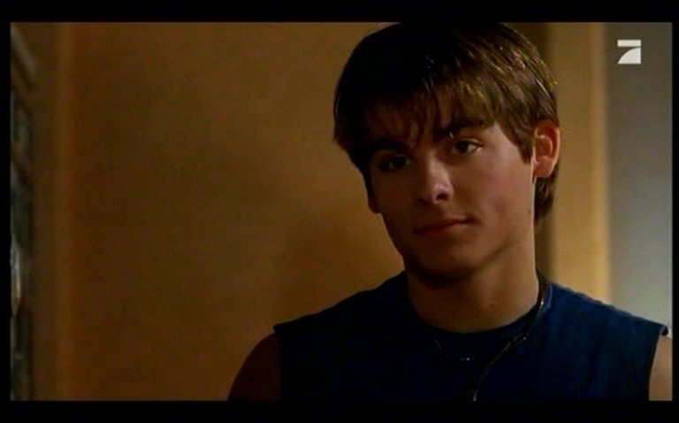 Kevin Zegers in Fear of the Dark