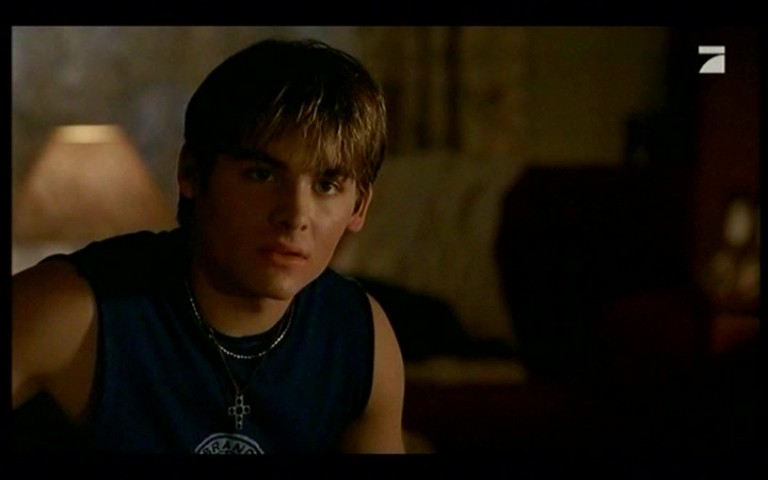 Kevin Zegers in Fear of the Dark