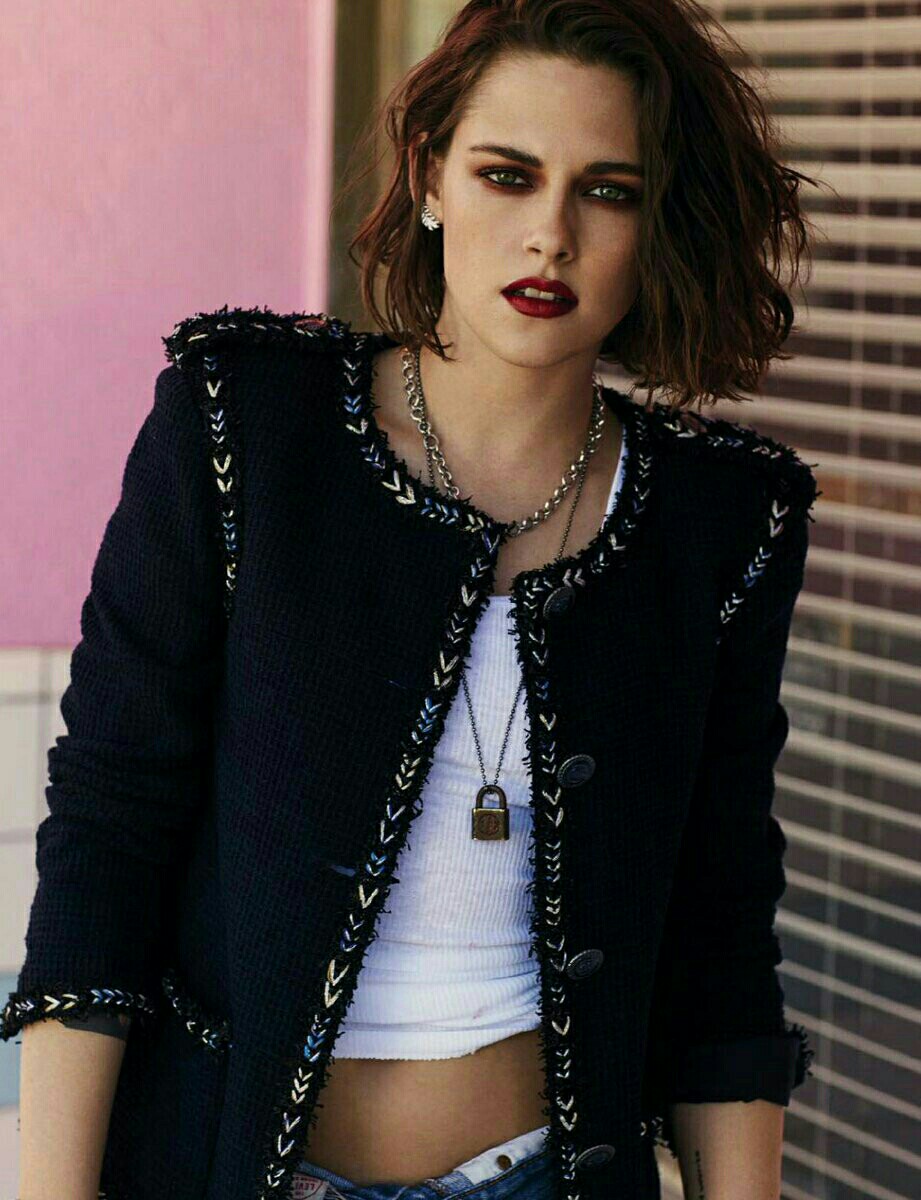 General photo of Kristen Stewart