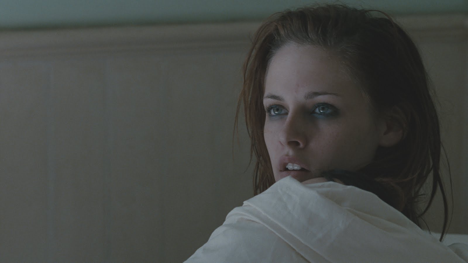 Kristen Stewart in Welcome to the Rileys