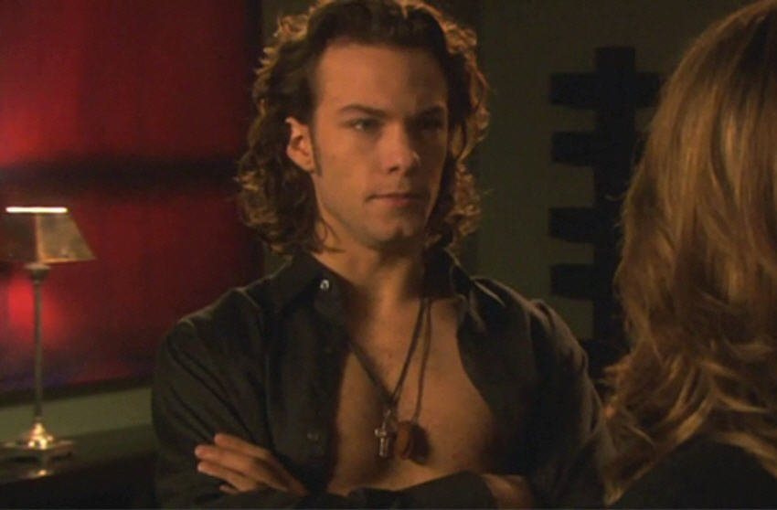 Kyle Schmid in Blood Ties