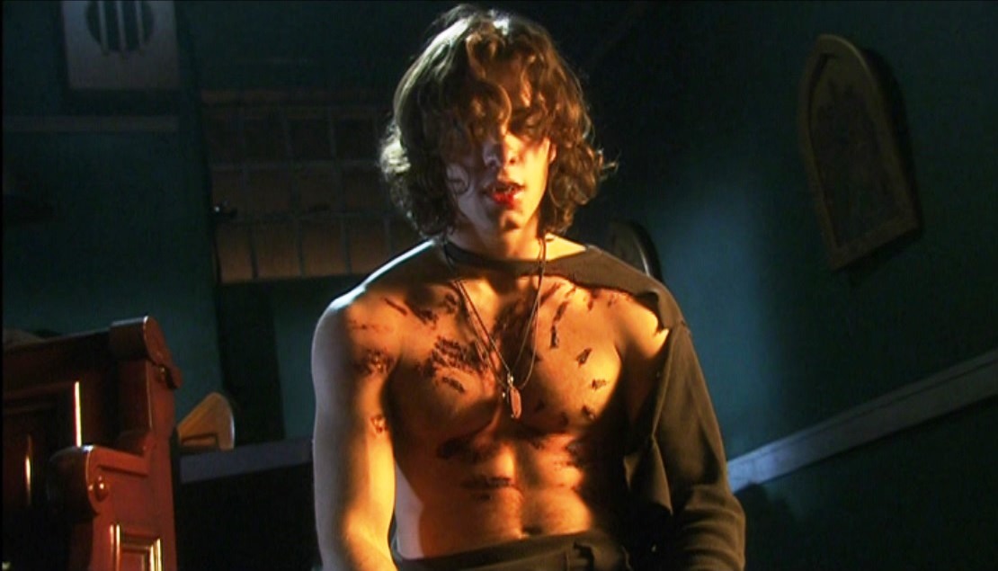 Kyle Schmid in Blood Ties