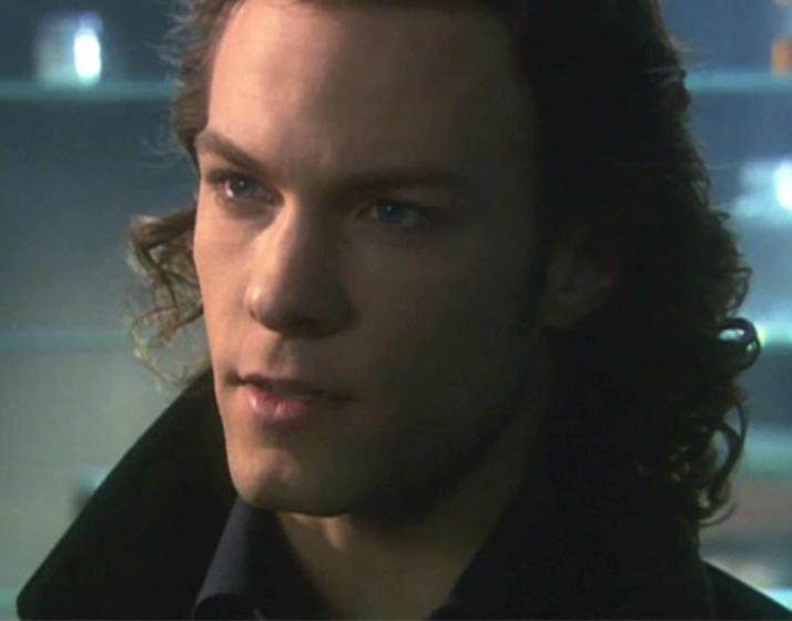 Kyle Schmid in Blood Ties