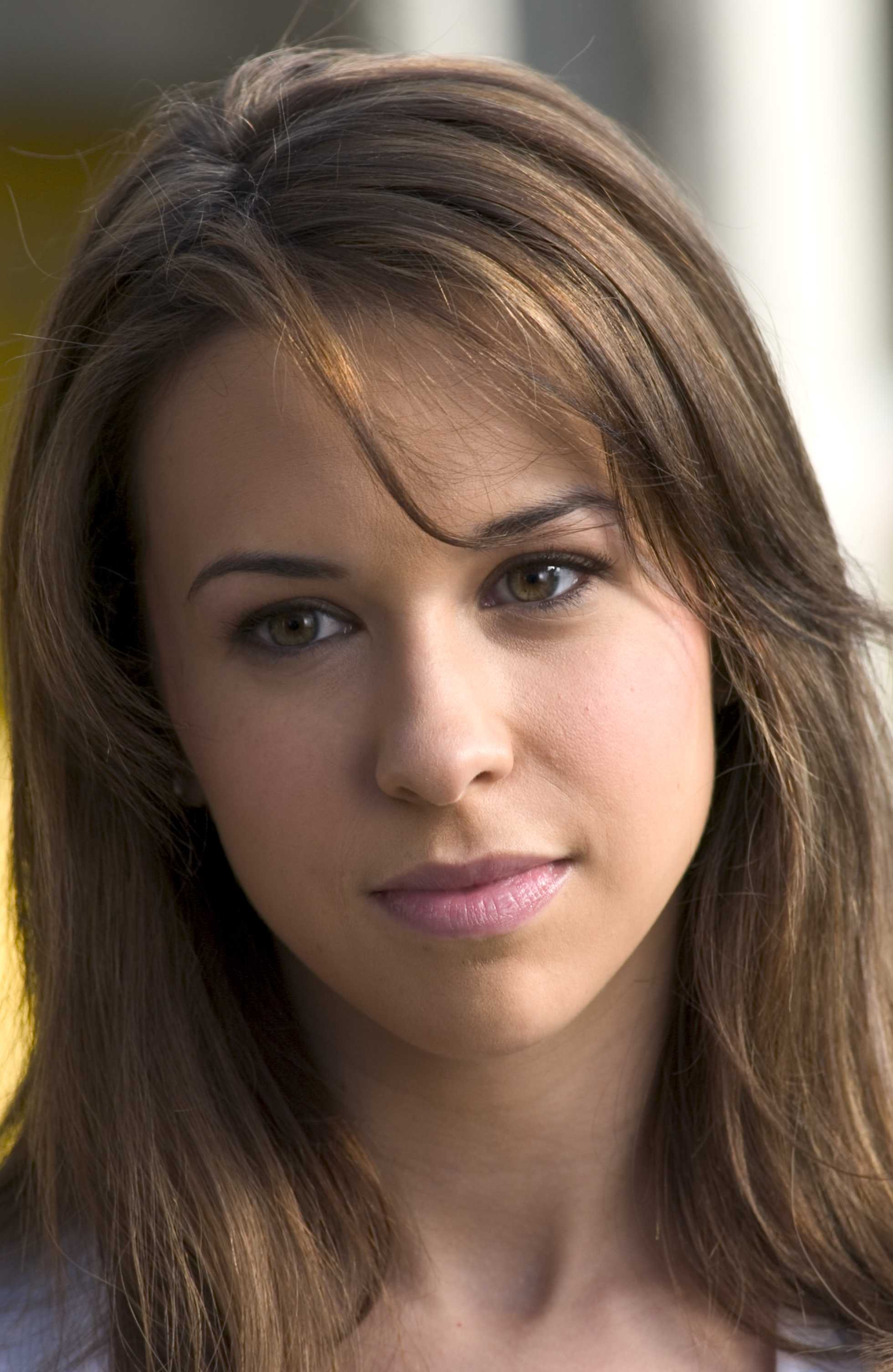 General photo of Lacey Chabert