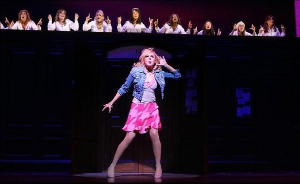 Laura Bell Bundy in Legally Blonde: The Musical