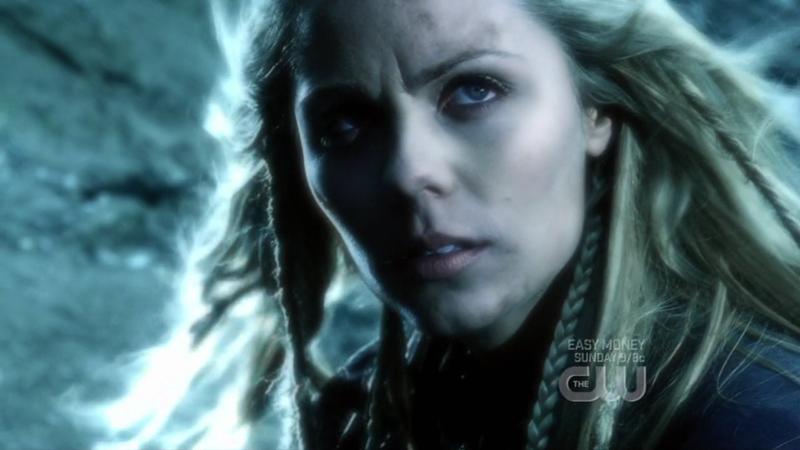 Laura Vandervoort in Smallville