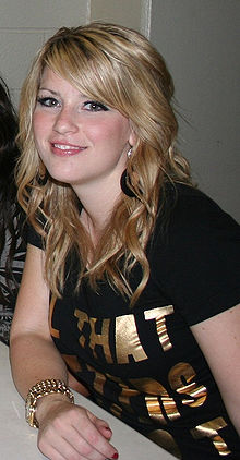 General photo of Lauren Barlow