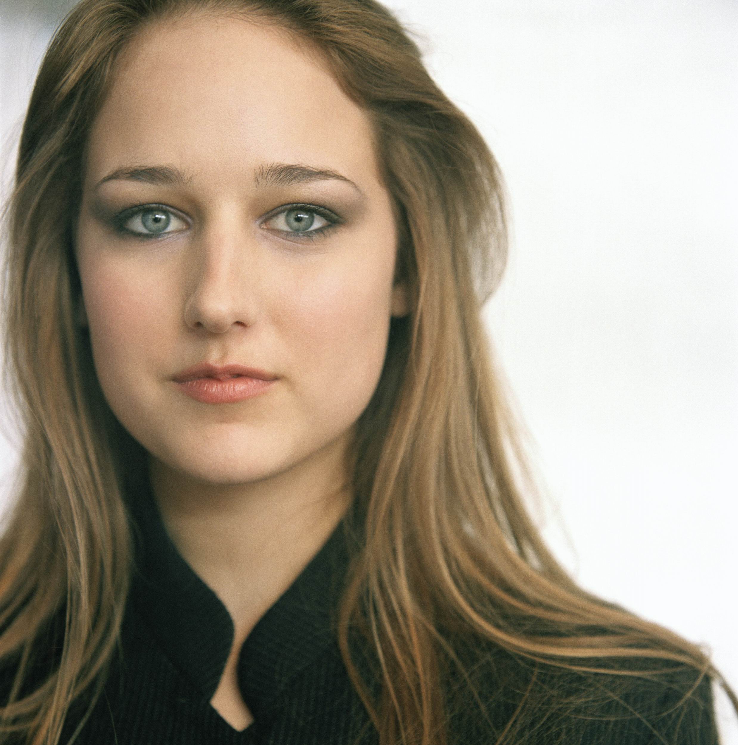 General photo of Leelee Sobieski