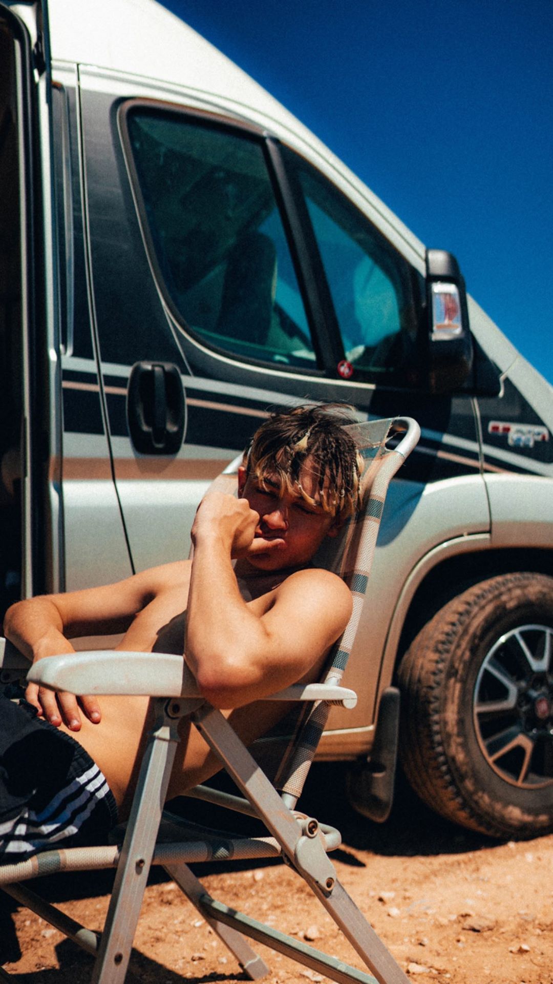 Leondre devries nudes ❤️ Best adult photos at chargen.one