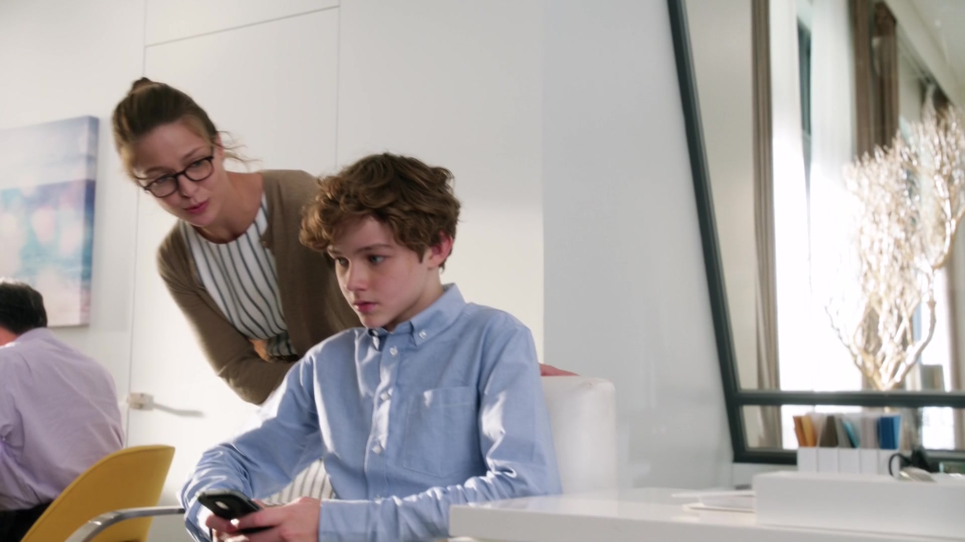 Levi Miller in Supergirl, episode: How Does She Do It?