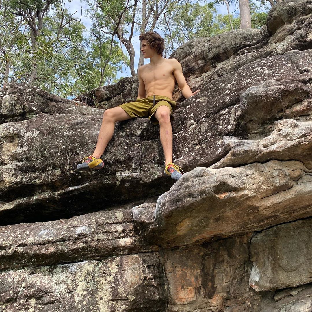 General picture of Levi Miller - Photo 37 of 274. 