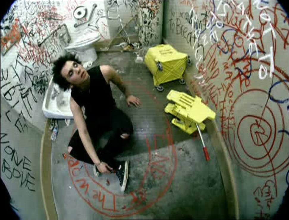 Lou Taylor Pucci in Music Video: Green Day - Jesus Of Suburbia