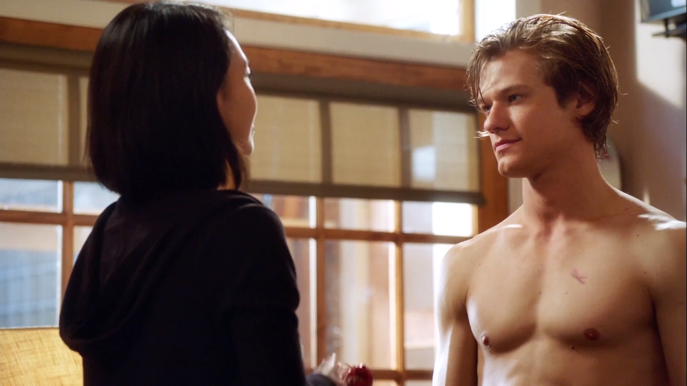 Lucas Till in MacGyver