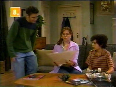 Lynsey Bartilson in Grounded for Life