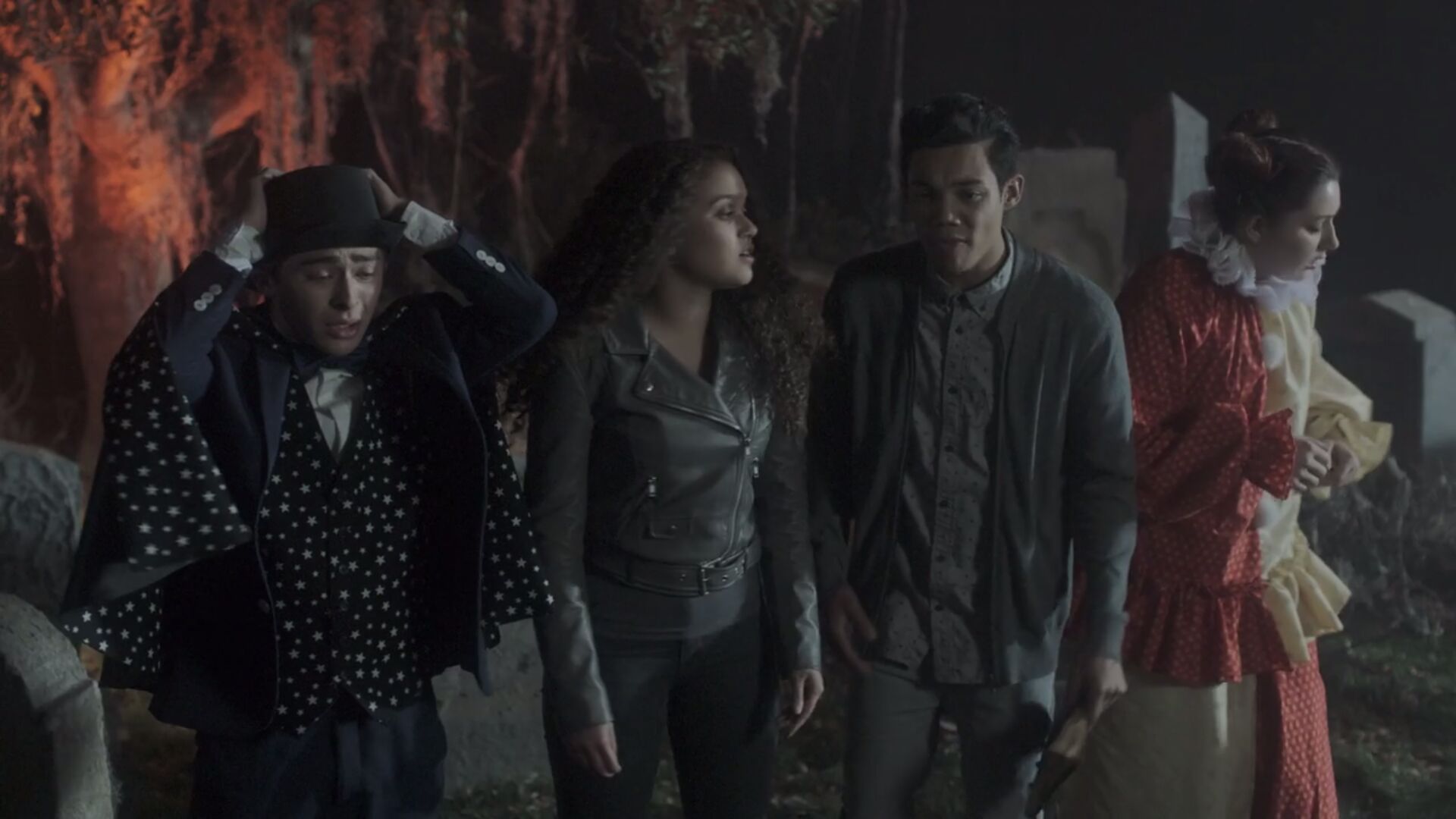 Madison Pettis in Mostly Ghostly: Have You Met My Ghoulfriend?