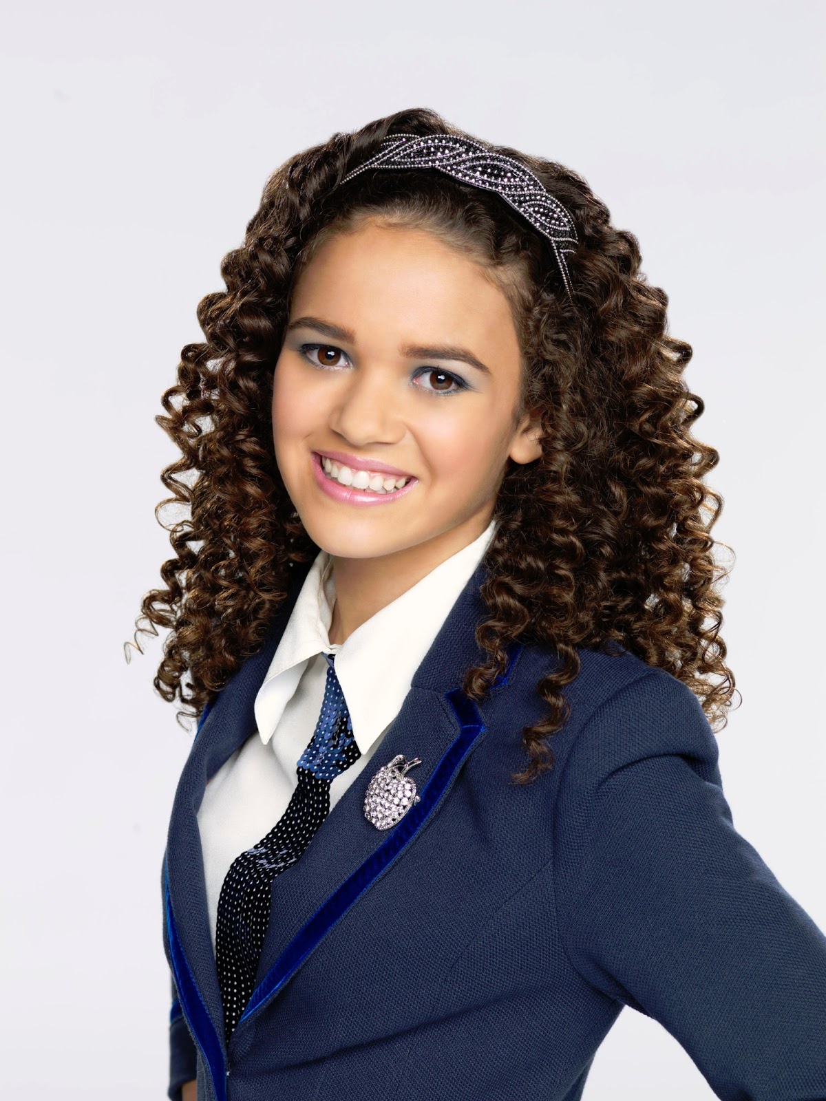 Madison Pettis in Life with Boys