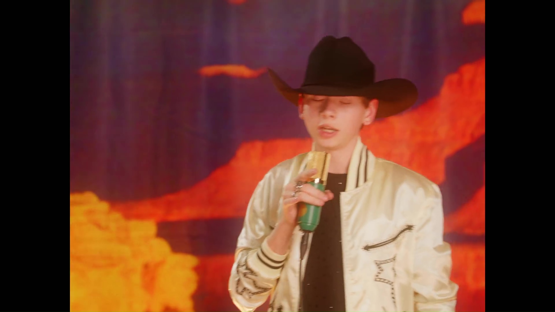 Mason Ramsey in Music Video: Before I Knew It