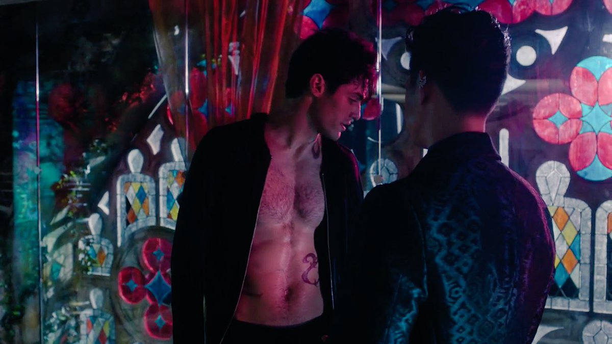 Matthew Daddario in Shadowhunters