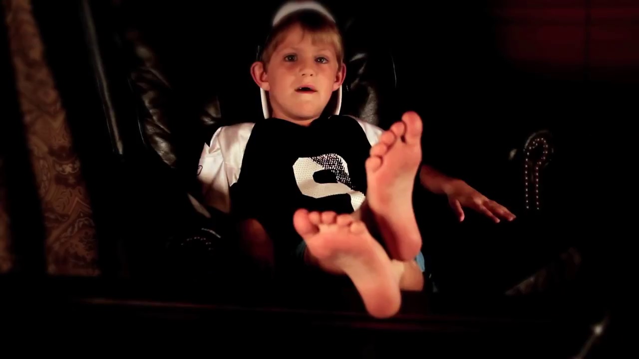 MattyB in Music Video: Love the Way You Lie